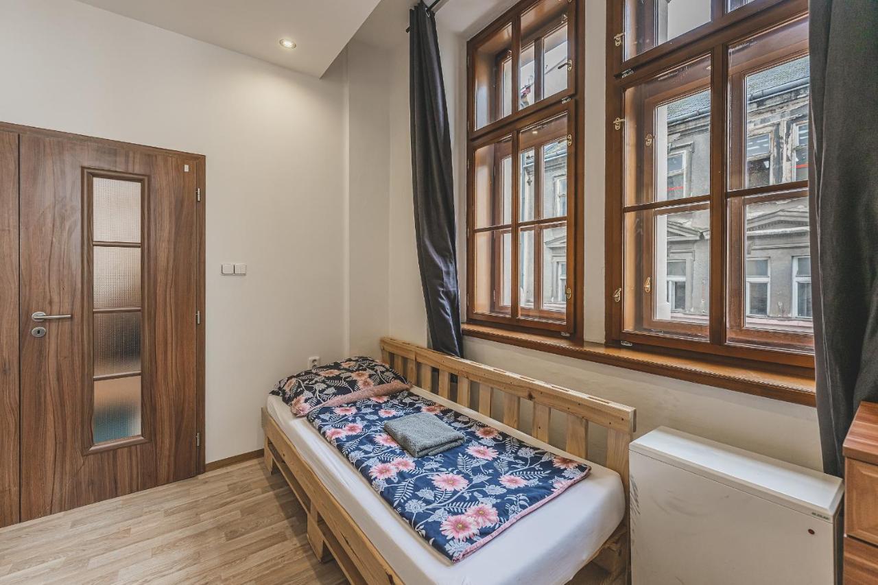 Carolina'S Central Apartment Hradec Králové Exterior foto